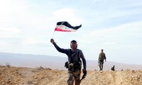 Tentara Suriah merebut kembali kota Qaryatain dari tangan IS